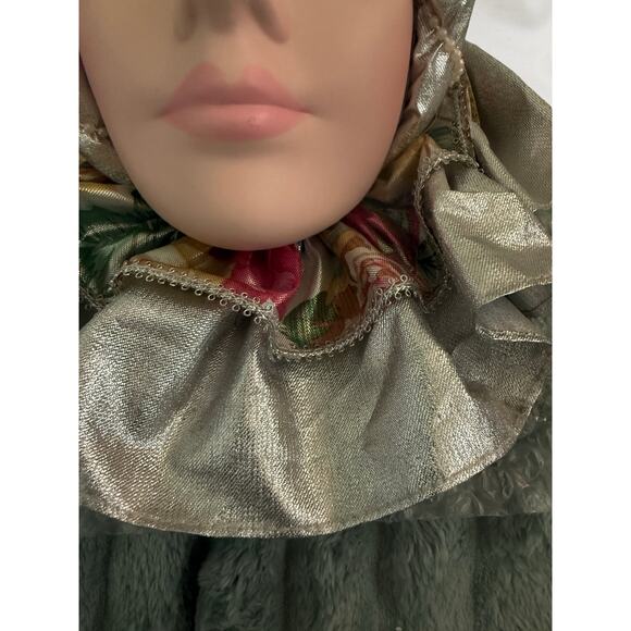Vintage Harlequin Porcelain Doll Head w/Fabric Collar & Headp - Picture 4 of 7